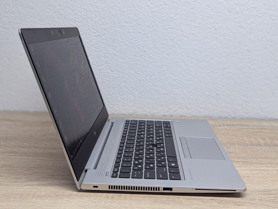 Ноутбук Б/В HP EliteBook 735 G5, AMD Ryzen 3 Pro 2300U, DDR3 16 GB, SSD 256GB, 13" Full HD