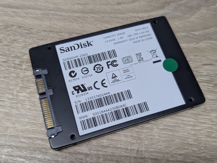 Б/В SSD SanDisk Ultra Plus 256GB 2.5"