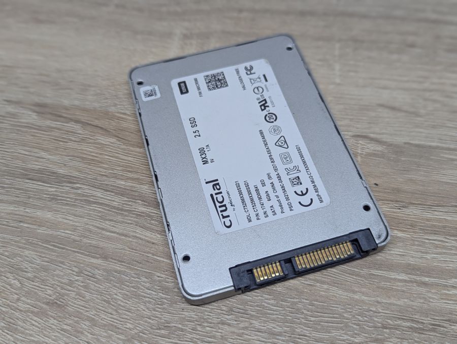 Б/В SSD Crucial MX300 2.5 525GB 2.5"