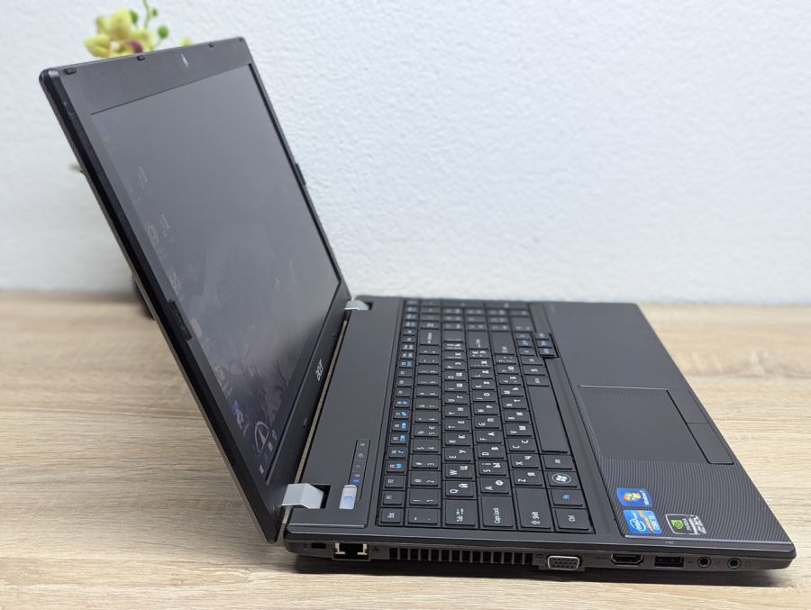 Ноутбук Б/В Acer TravelMate 5760G, Intel Core i5-2410M, DDR3 8 GB, SSD 256GB, NVIDIA GeForce GT 520M 1Gb, 15.6"