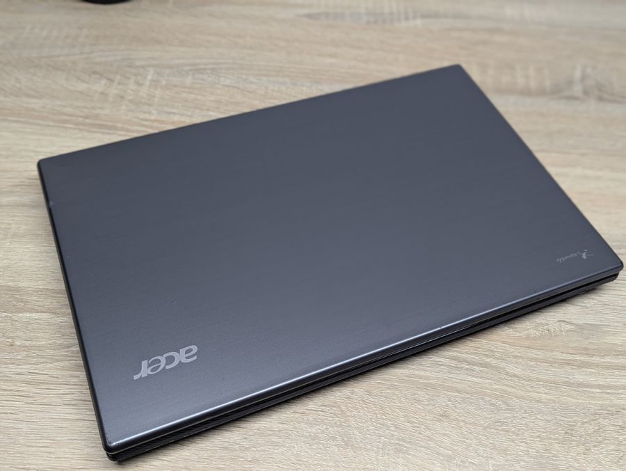 Ноутбук Б/В Acer TravelMate 5760G, Intel Core i5-2410M, DDR3 8 GB, SSD 256GB, NVIDIA GeForce GT 520M 1Gb, 15.6"