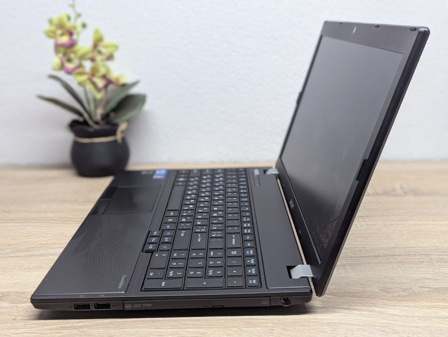 Ноутбук Б/В Acer TravelMate 5760G, Intel Core i5-2410M, DDR3 8 GB, SSD 256GB, NVIDIA GeForce GT 520M 1Gb, 15.6"