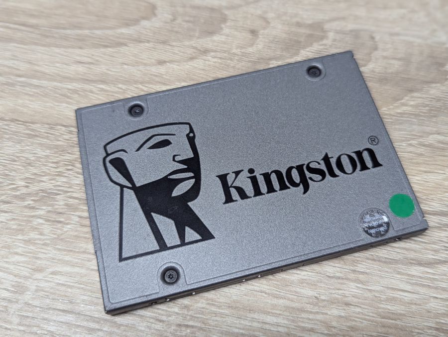 Б/В SSD Kingston UV500 240 ГБ 2.5"