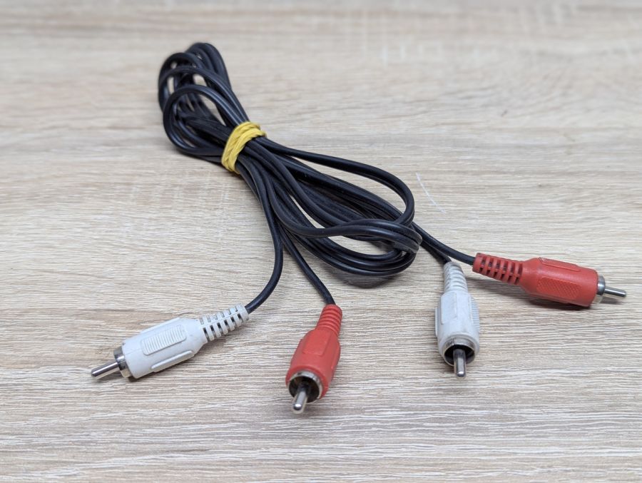 Б/В Аудіокабель 2 RCA — 2 RCA