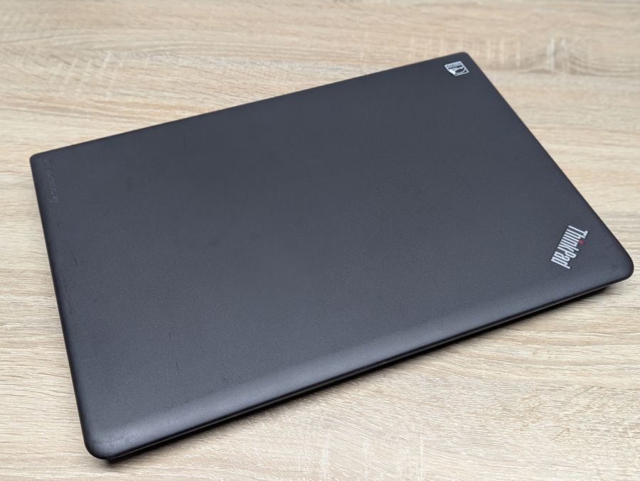Ноутбук Б/В Lenovo E550, Intel Core i3-5005U, DDR3 8 GB, SSD 128GB, 15.6" HD