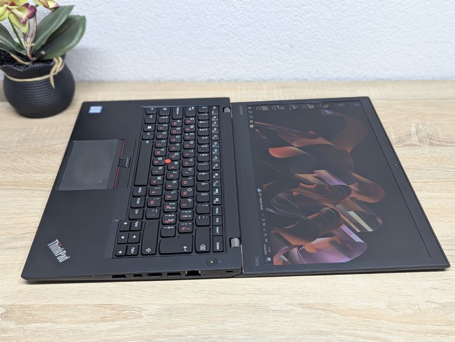 Ноутбук Б/В Lenovo ThinkPad T460S, Intel Core i5-6300U, DDR4 8 GB, SSD 128GB, 14" Full HD