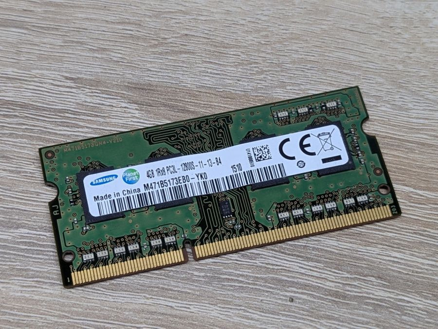 Б/В Оперативна память DDR3L Samsung 4 ГБ