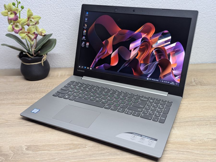 Ноутбук Б/В Lenovo IdeaPad 320-15ISK, Intel Core i3-6006U, DDR4 8 GB, SSD 128GB, 15.6" Full HD