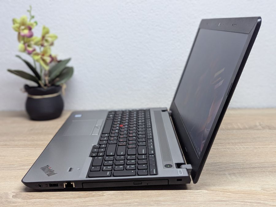 Ноутбук Б/В Lenovo E570, Intel Core i5-7200U, DDR4 8 GB, SSD 128GB, NVIDIA GeForce 940MX 2Gb, 15.6" Full HD [ProductHub SKU L600]