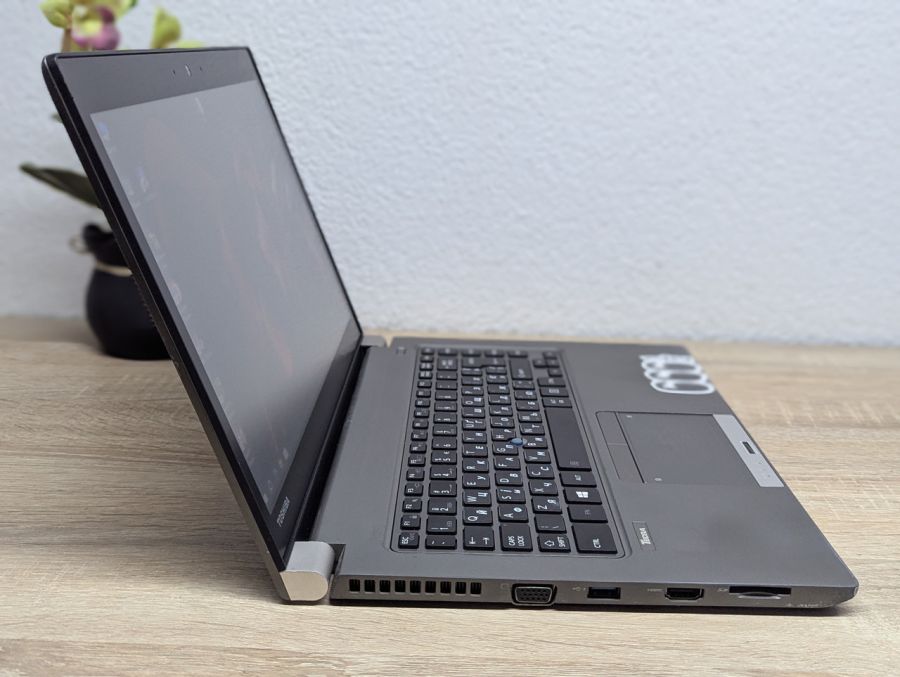 Ноутбук Б/В Toshiba Tecra Z40T-C, Intel Core i5-6300U, DDR3 8 GB, SSD 128GB, 14" Full HD Сенсор [ProductHub SKU T135]