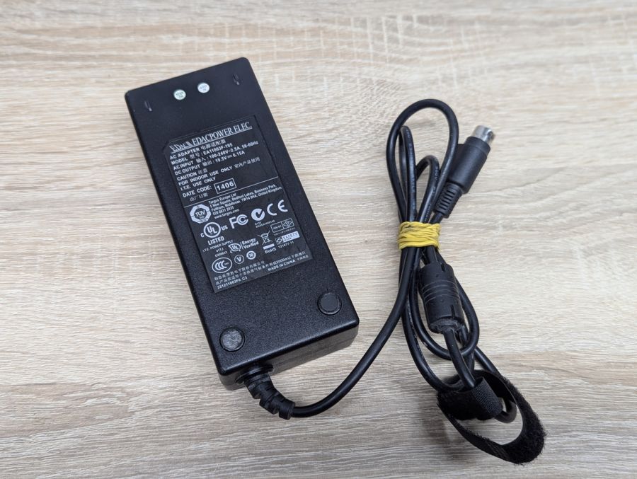 Б/В Блок живлення EDAC EA11003F-195 120W 19.5 В 6.15 А 3 Pin [ProductHub SKU EA11003F]