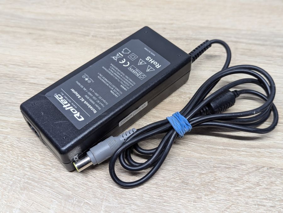 Б/В Блок живлення Qoltec 50093 90 Вт 20V 4.5A 7.9x5.5 мм