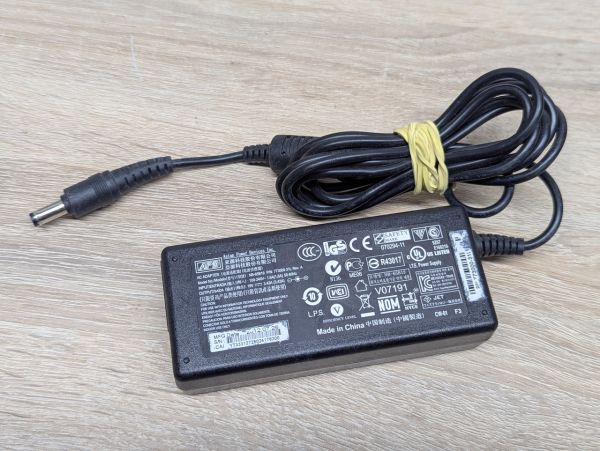 Б/В Блок живлення APD NB-65B19 65W 19V 3.42А 5.5x2.5мм