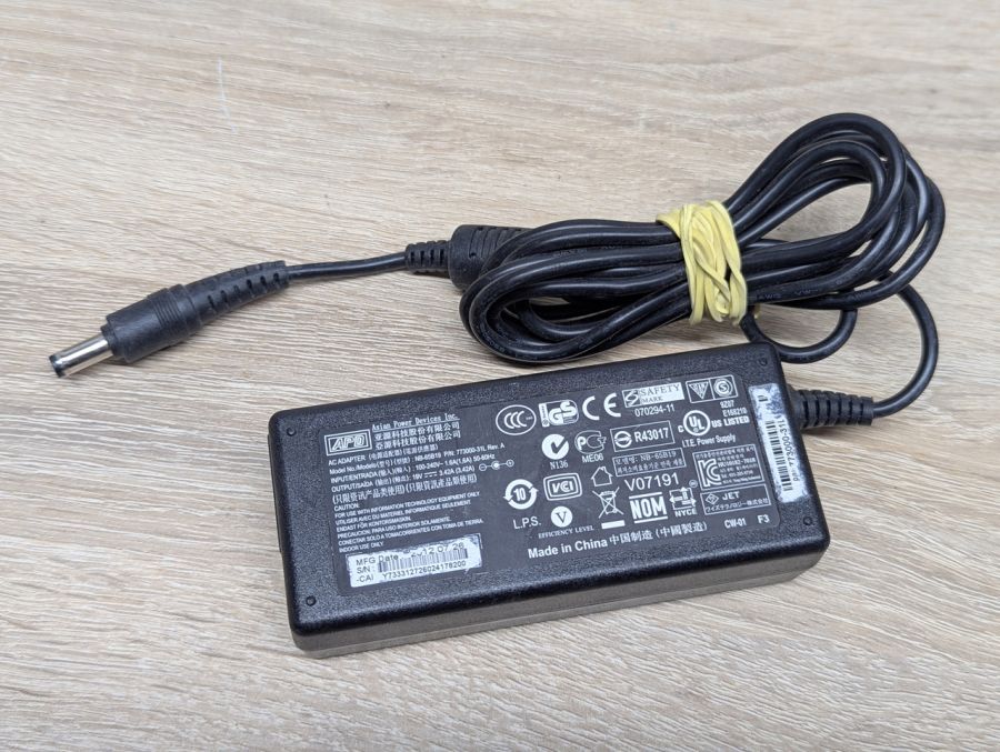 Б/В Блок живлення APD NB-65B19 65W 19V 3.42А 5.5x2.5мм [ProductHub SKU NB-65B19]