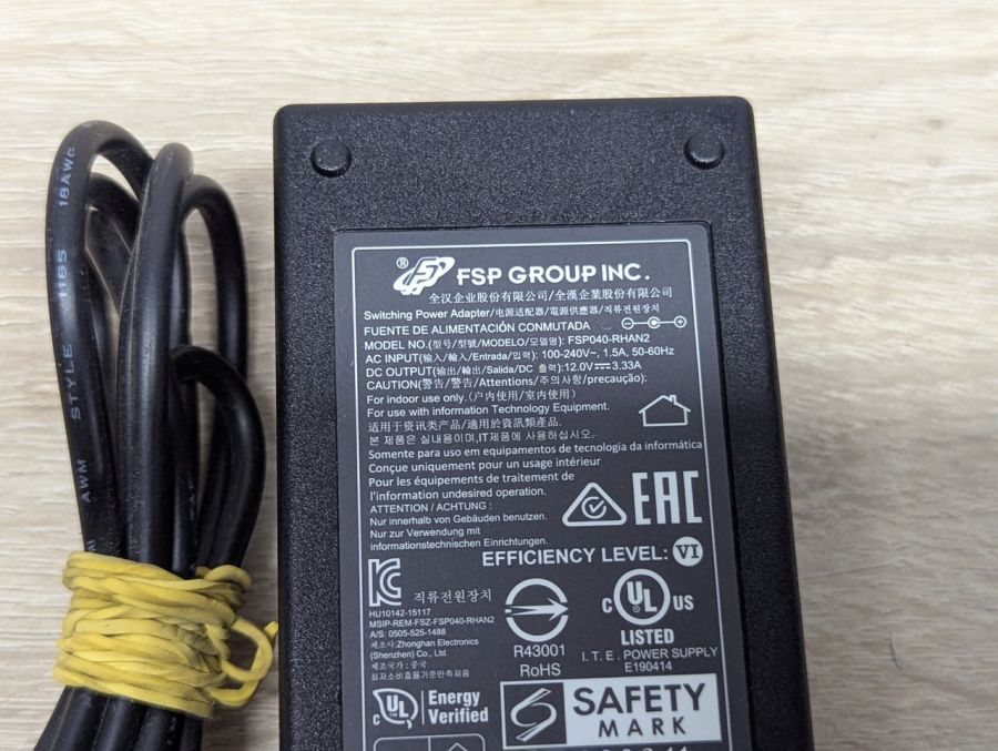 Б/В Блок живлення FSP Group Inc FSP040-RHAN2 40Вт 12В 3.33А 5.5x2.5 мм