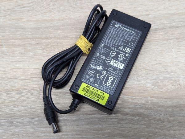 Б/В Блок живлення FSP Group Inc FSP040-RHAN2 40Вт 12В 3.33А 5.5x2.5 мм