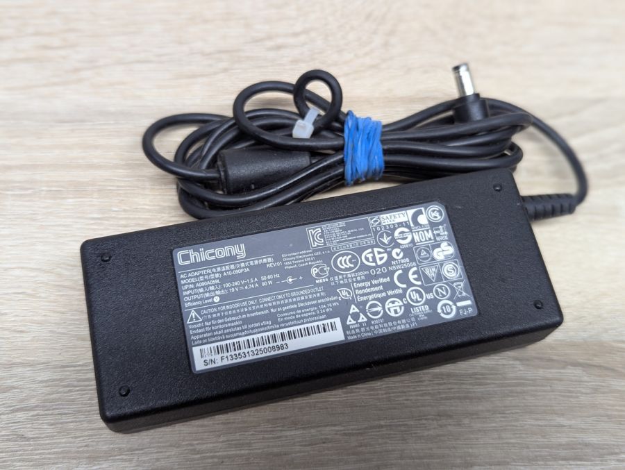 Б/В Блок живлення Chicony A10-090P3A,90W, 19 В, 4.74 А,5.5 x 2.5 мм [ProductHub SKU 090P3A]