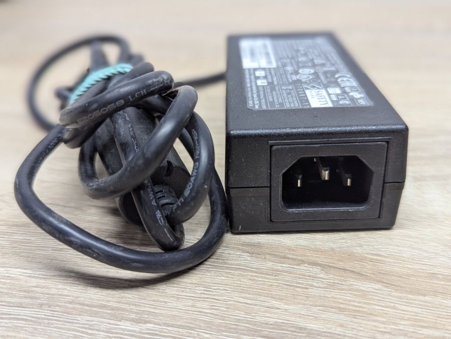 Б/В Блок живлення Delta Electronics ADP-50GR B, 50W, 48V,1.042A,7.4x5.0 мм
