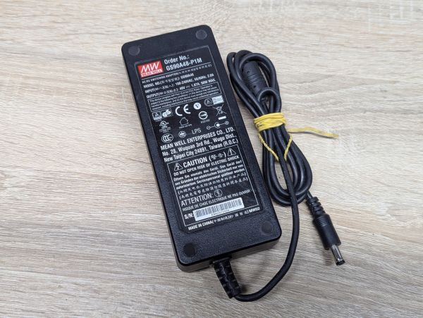 Б/В Адаптер живлення Mean Well GS90A48-P1M,90 Вт,48 В,1.875 А,2.5 x 5.5 мм