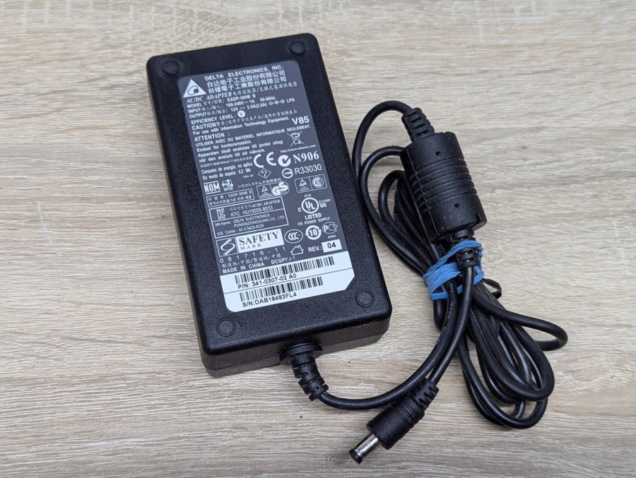 Б/В Адаптер живлення Delta Electronics EADP-30HB B,30 Вт,12В, 2.5А,5.5 x 2.5 мм
