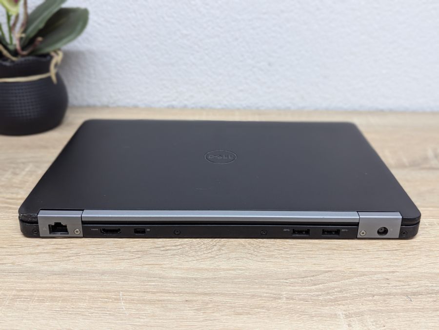Ноутбук Б/В Dell Latitude E7270, Intel Core i7-6600U, DDR4 8 GB, SSD 128GB, 12" HD
