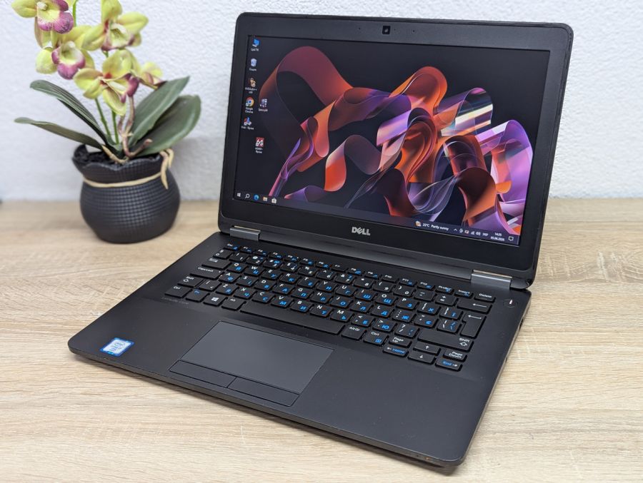 Ноутбук Б/В Dell Latitude E7270, Intel Core i7-6600U, DDR4 8 GB, SSD 128GB, 12" HD