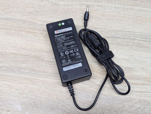Б/В Блок живлення PowerMart EA10953,90 Вт,19 В, 4.73 А,5.5 х 2.5 мм [ProductHub SKU EA10953]