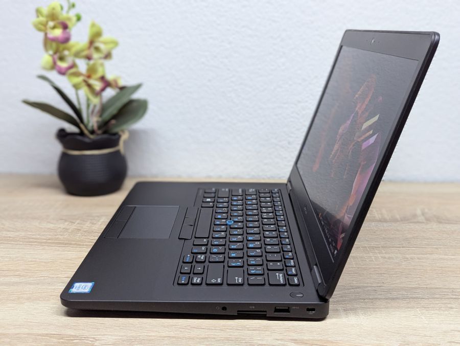 Ноутбук Б/В Dell Latitude E5470, Intel Core i5-6440HQ, DDR4 8 GB, SSD 256GB, 14" Full HD [ProductHub SKU Dell617]