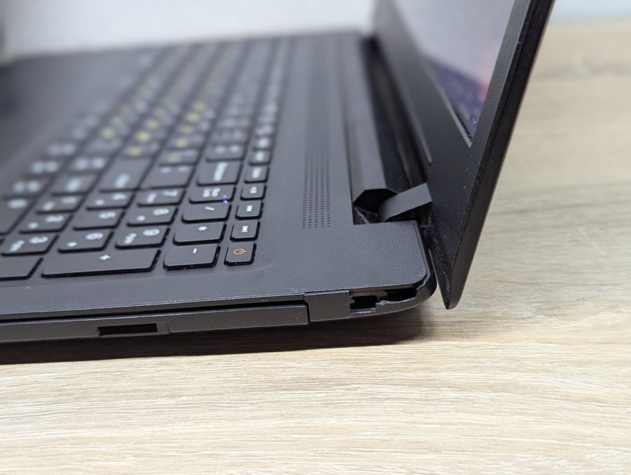 Ноутбук Б/В Lenovo IdeaPad 110-15ACL, AMD A6-7310, DDR3 8 GB, SSD 128GB, Radeon R4, 15.6" [ProductHub SKU L602]