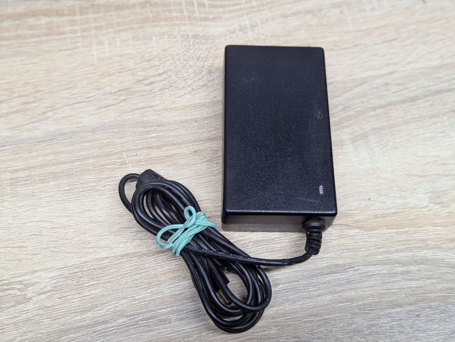 Б/В Блок живлення Linearity Electronics LAD6019AB5, 60 Вт,12 В,5 А,5.5x2.5 мм