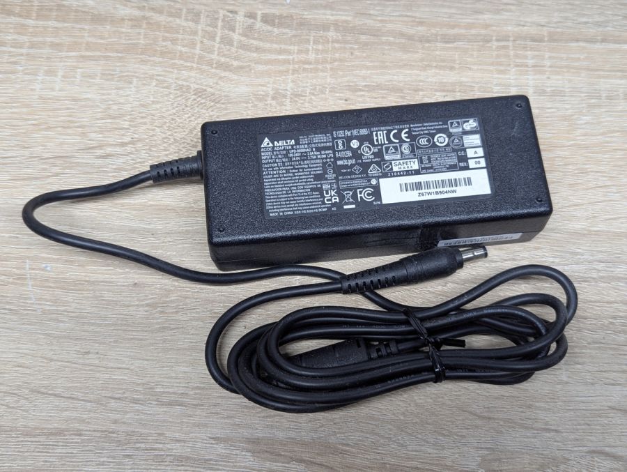 Б/В Блок живлення Delta Electronics UPD-060BNAD B,90W,24.0V, 3.75A,5.5 x 2.5 мм