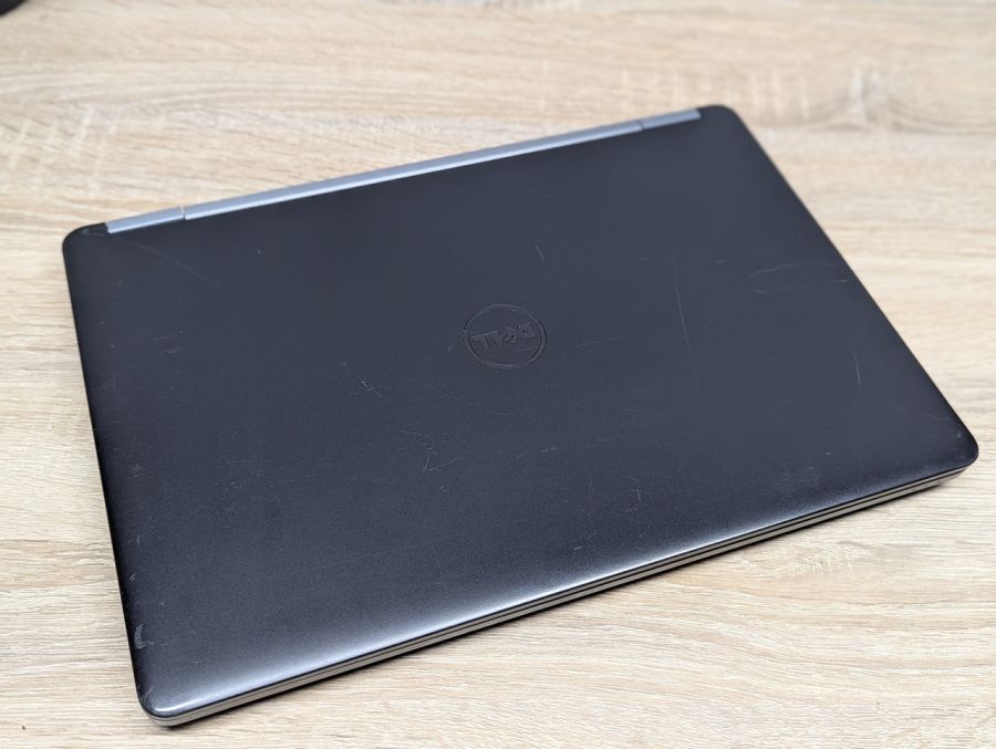 Ноутбук Б/В Dell Latitude E5470, Intel Core i7-6820HQ, DDR4 8 GB, SSD 256GB, 14" Full HD