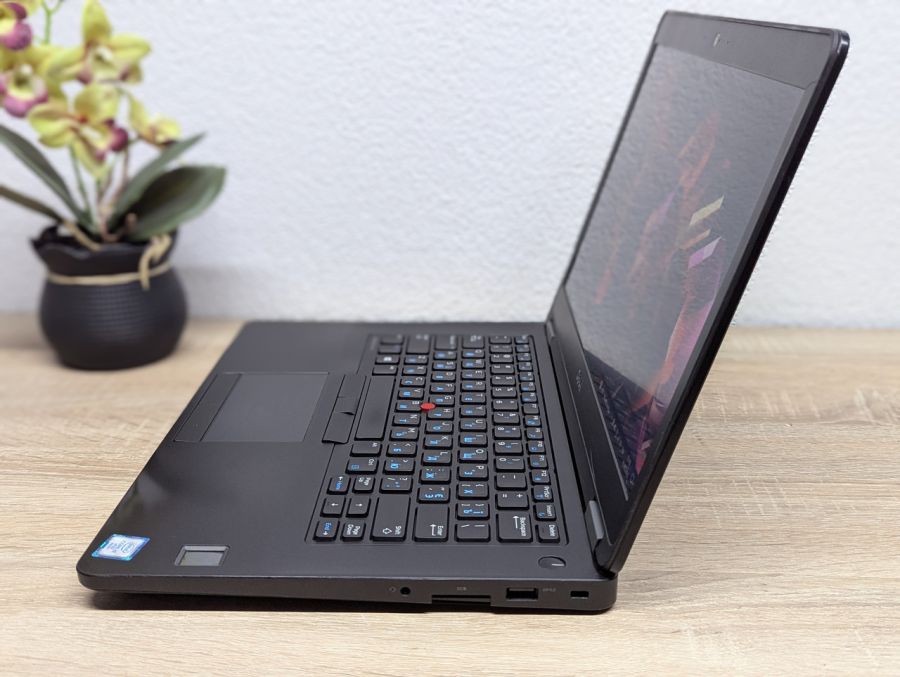 Ноутбук Б/В Dell Latitude E5470, Intel Core i7-6820HQ, DDR4 8 GB, SSD 256GB, 14" Full HD