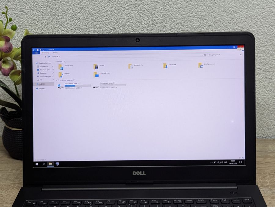 Ноутбук Б/В Dell Latitude 3550, Intel Core i5-5200U, DDR3 8 GB, SSD 256GB, NVIDIA GeForce 830M 2Gb, 15.6" Full HD