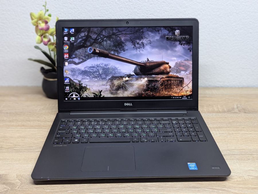 Ноутбук Б/В Dell Latitude 3550, Intel Core i5-5200U, DDR3 8 GB, SSD 256GB, NVIDIA GeForce 830M 2Gb, 15.6" Full HD