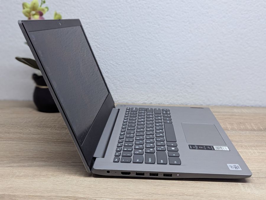 Ноутбук Б/В Lenovo IdeaPad 3-14IIL05, Intel Core i5-1035G7, DDR4 4 GB, SSD 256GB, 14" Full HD