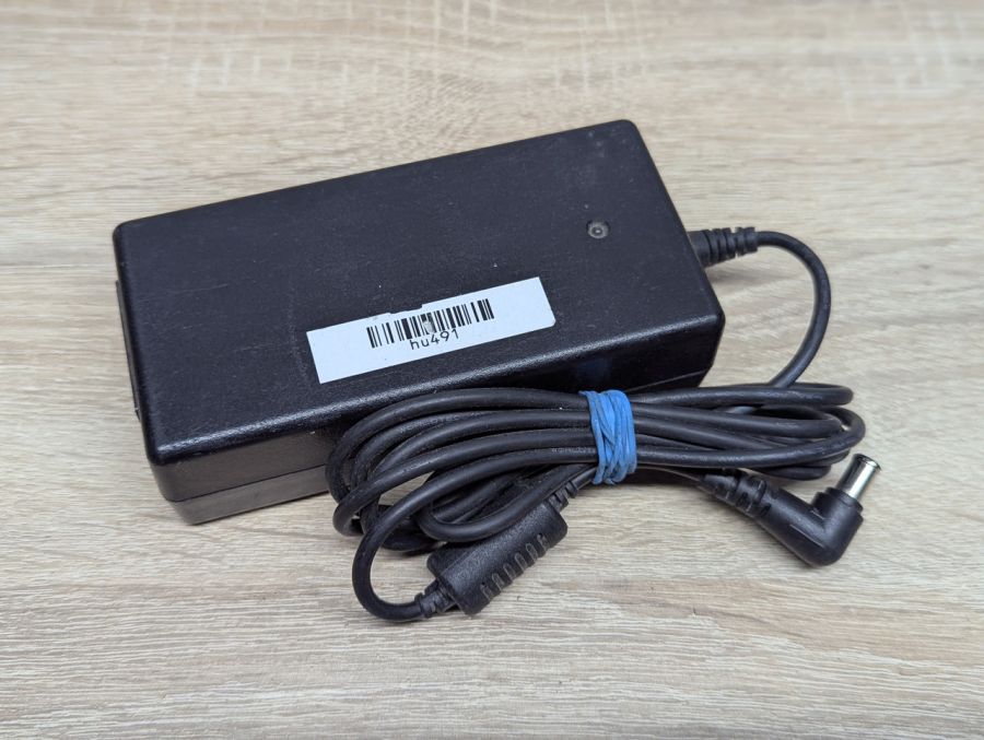 Б/В Блок живлення Panasonic NOJZJJ000002,40Вт,16 В,2.5 А,6.5 x 4.0 мм [ProductHub SKU ZJJ000002]