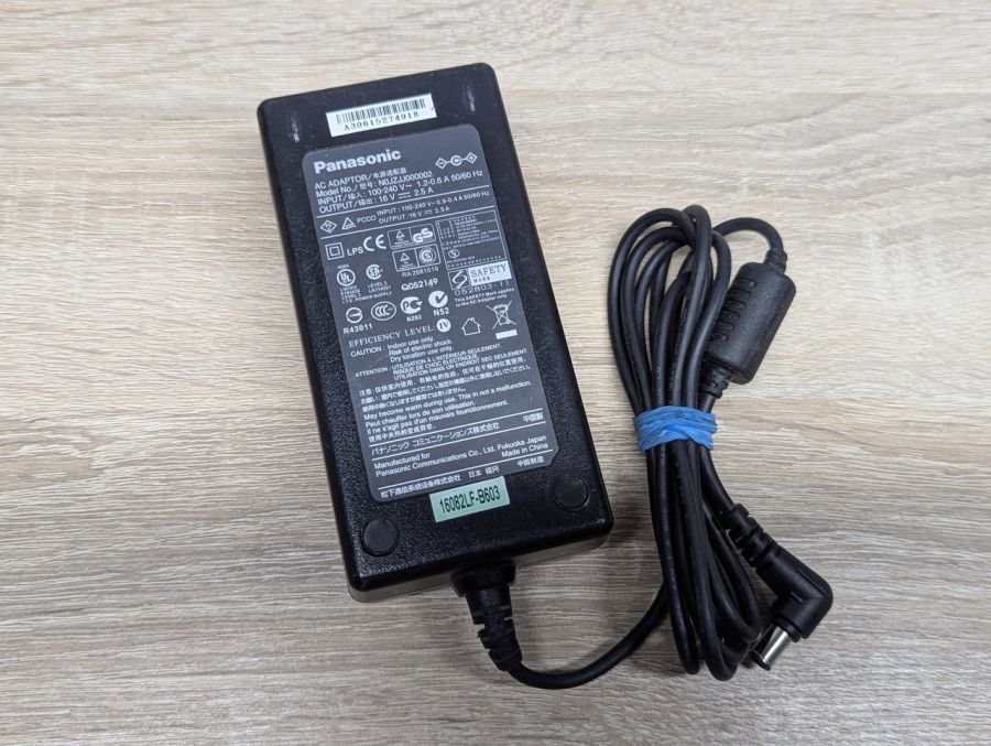 Б/В Блок живлення Panasonic NOJZJJ000002,40Вт,16 В,2.5 А,6.5 x 4.0 мм