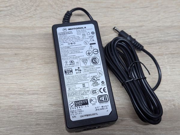 Б/В Блок живлення Motorola AA26100L, 9 В ,2 А ,18 Вт, 4.0x1.7 мм