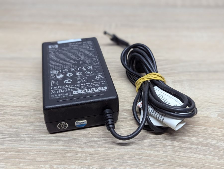 Б/В Блок живлення HP F1454A,60 Вт,19V,3.16A,5.5 x 2.5 мм