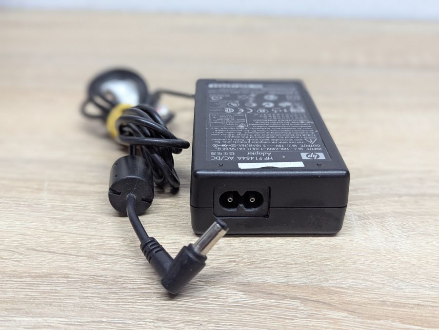 Б/В Блок живлення HP F1454A,60 Вт,19V,3.16A,5.5 x 2.5 мм