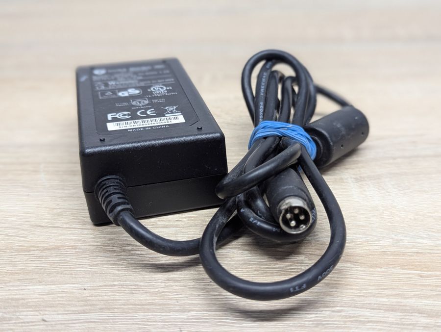 Б/В Блок живлення Dura Micro Inc DM5127, 24.4 Вт,5V 2A\12V 1.2A, 4-пін Mini-DIN