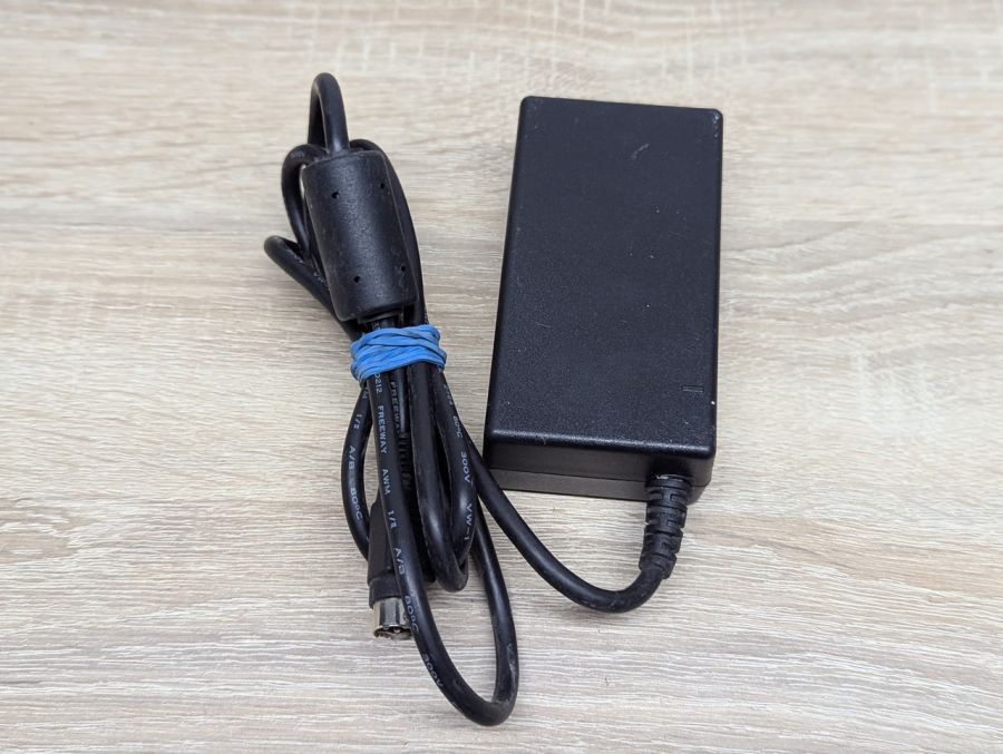 Б/В Блок живлення Dura Micro Inc DM5127, 24.4 Вт,5V 2A\12V 1.2A, 4-пін Mini-DIN