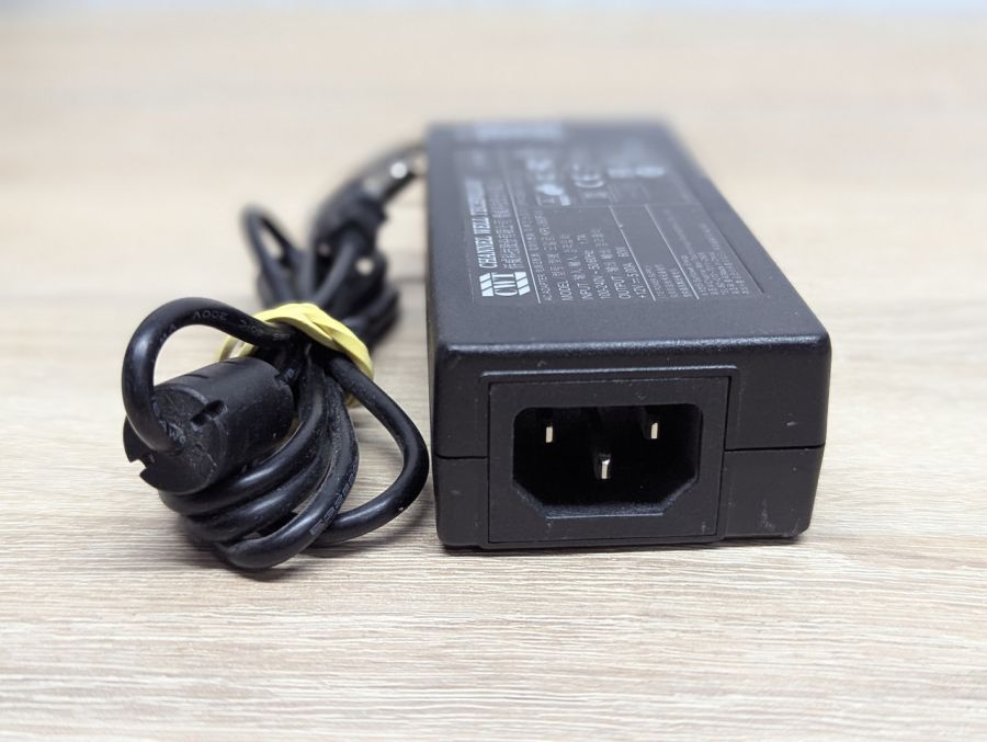Б/В Блок живлення Channel Well KPL-060F-VI,12В ,5А, 60Вт,5.5 x 2.1 мм
