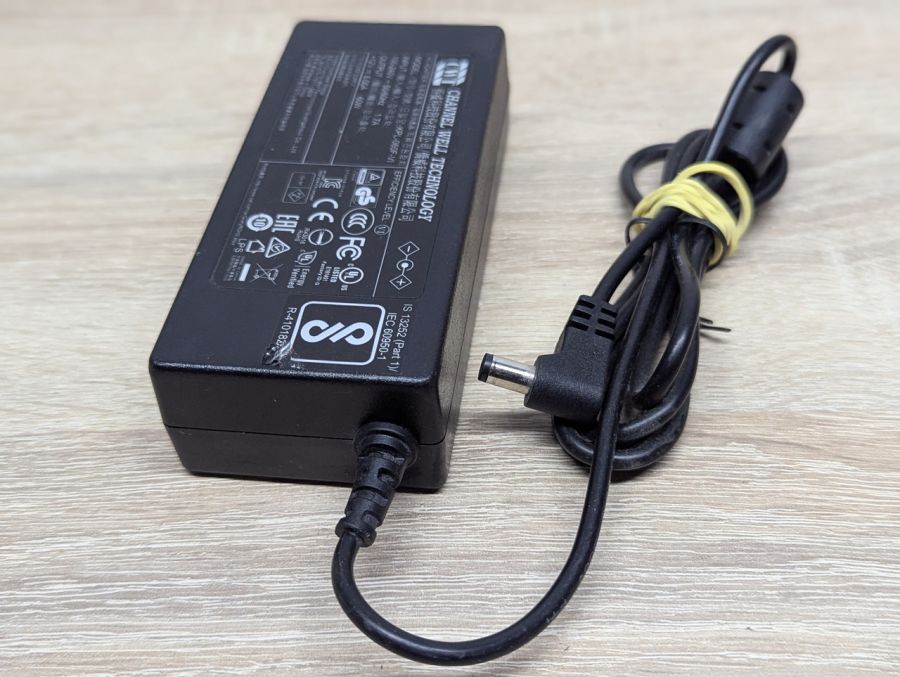 Б/В Блок живлення Channel Well KPL-060F-VI,12В ,5А, 60Вт,5.5 x 2.1 мм