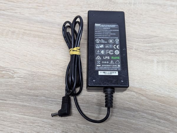 Б/В Блок живлення Sunny SYS1548,65 Вт,15 В,4.33A,5.5x2.5мм,