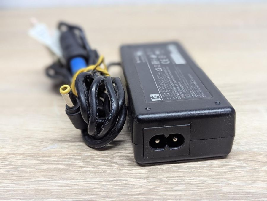 Б/В Блок живлення HP 75 Вт,19В, 3.95А, 5.5x2.5 мм [ProductHub SKU PA-1750-01]