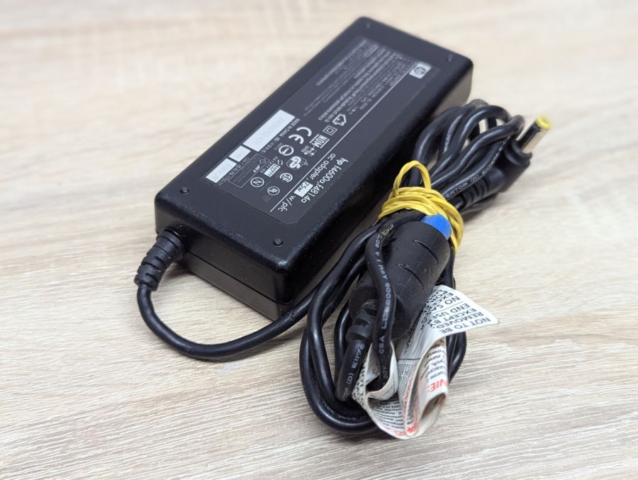 Б/В Блок живлення HP 75 Вт,19В, 3.95А, 5.5x2.5 мм [ProductHub SKU PA-1750-01]