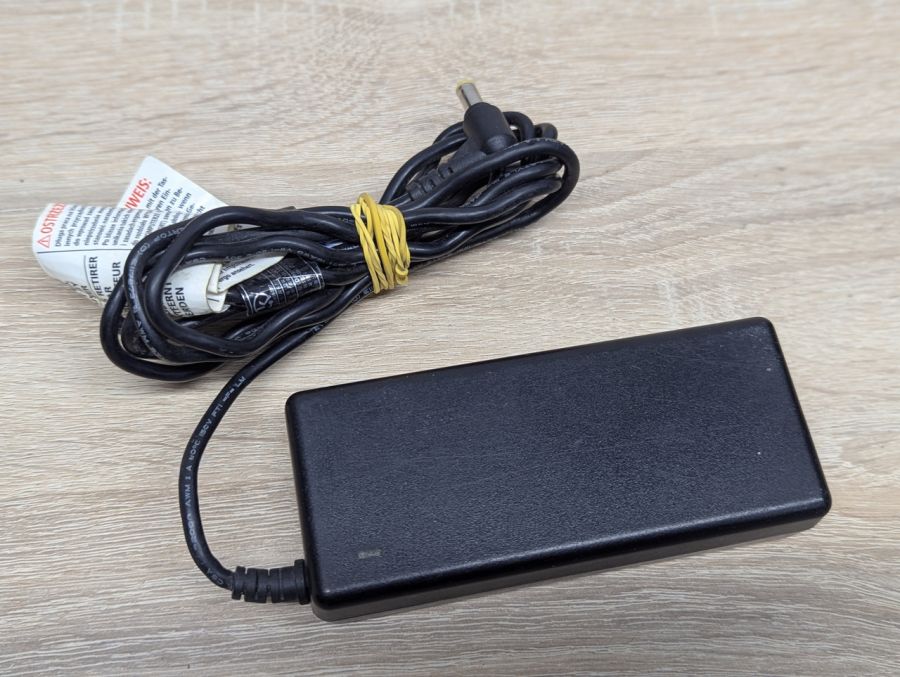 Б/В Блок живлення HP 75 Вт,19В, 3.95А, 5.5x2.5 мм [ProductHub SKU PA-1750-01]
