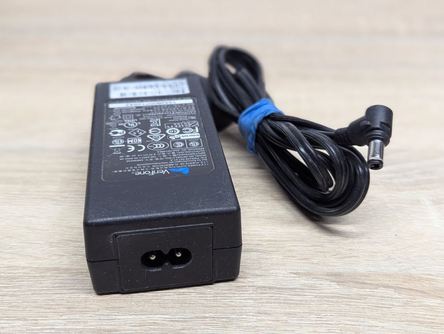 Б/В Блок живлення Verifone для POS-терміналів,37 Вт,9.3 В, 4 А,5.5 x 2.5 мм [ProductHub SKU SM09003A]